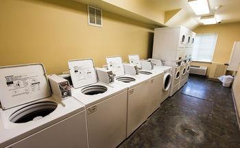 Woodspring Kansas Hotel 2*